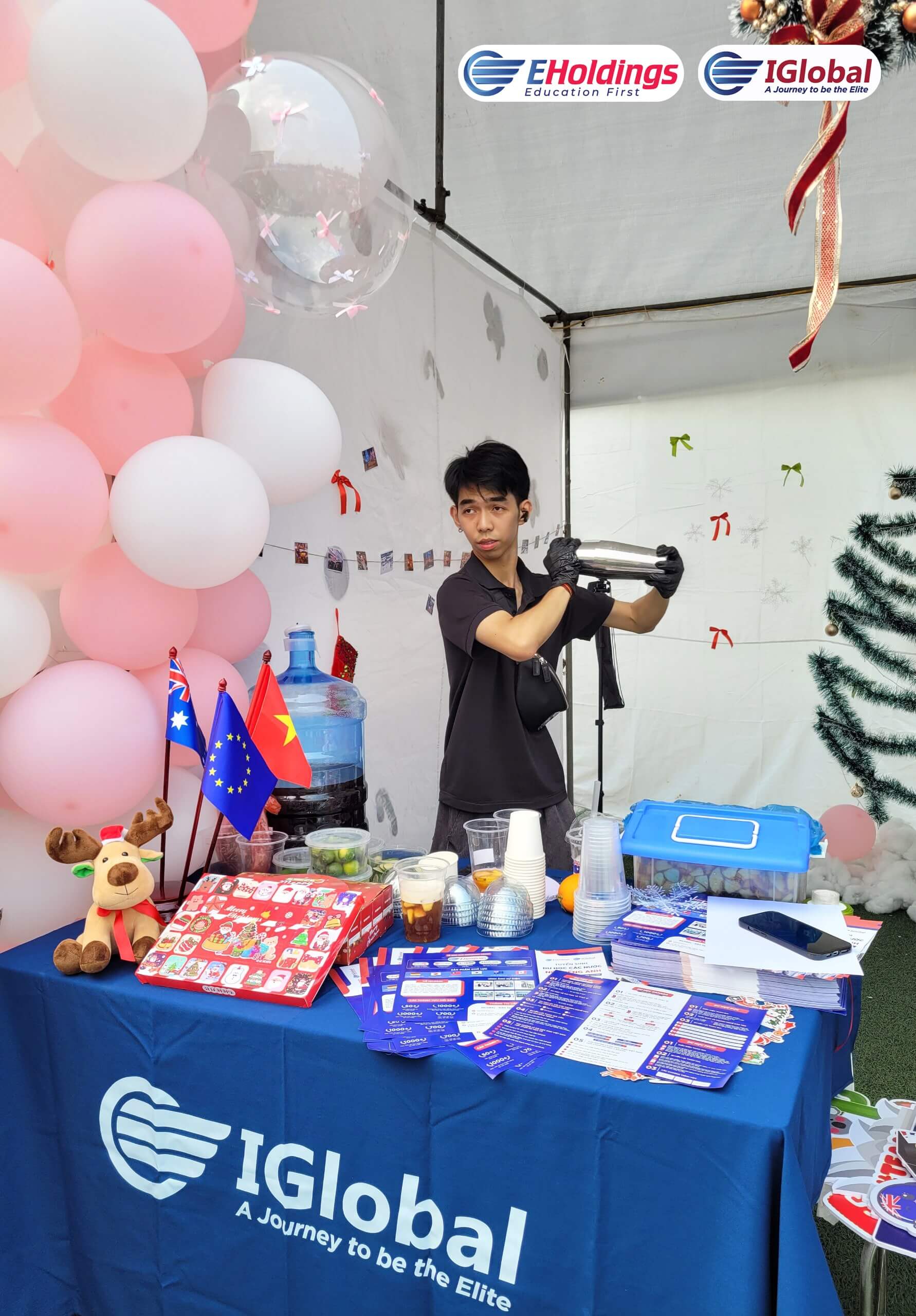 Học viên IGlobal "hoá thân" thành Bartender