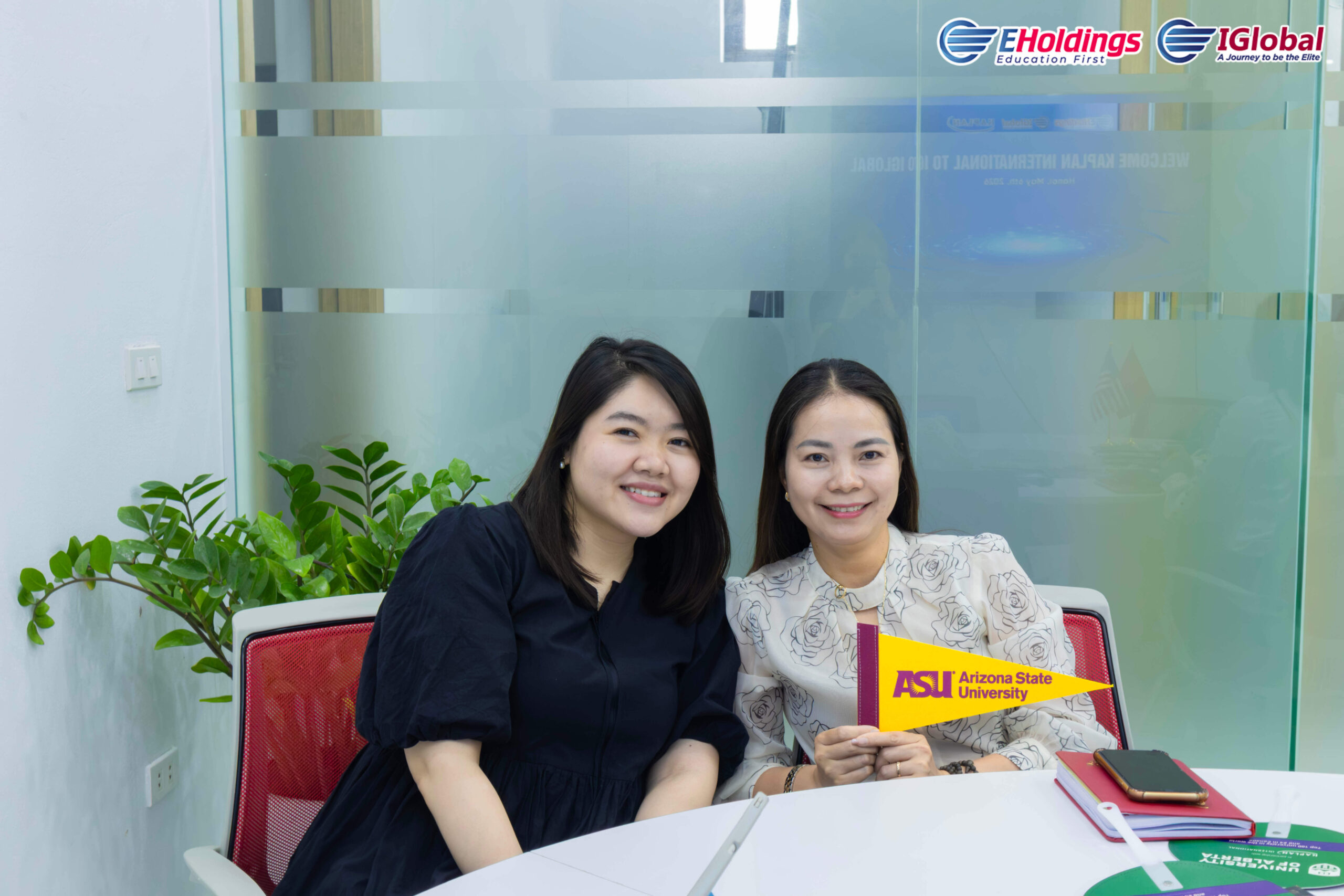 Ms Nhung Nguyen cùng CEO IGlobal 